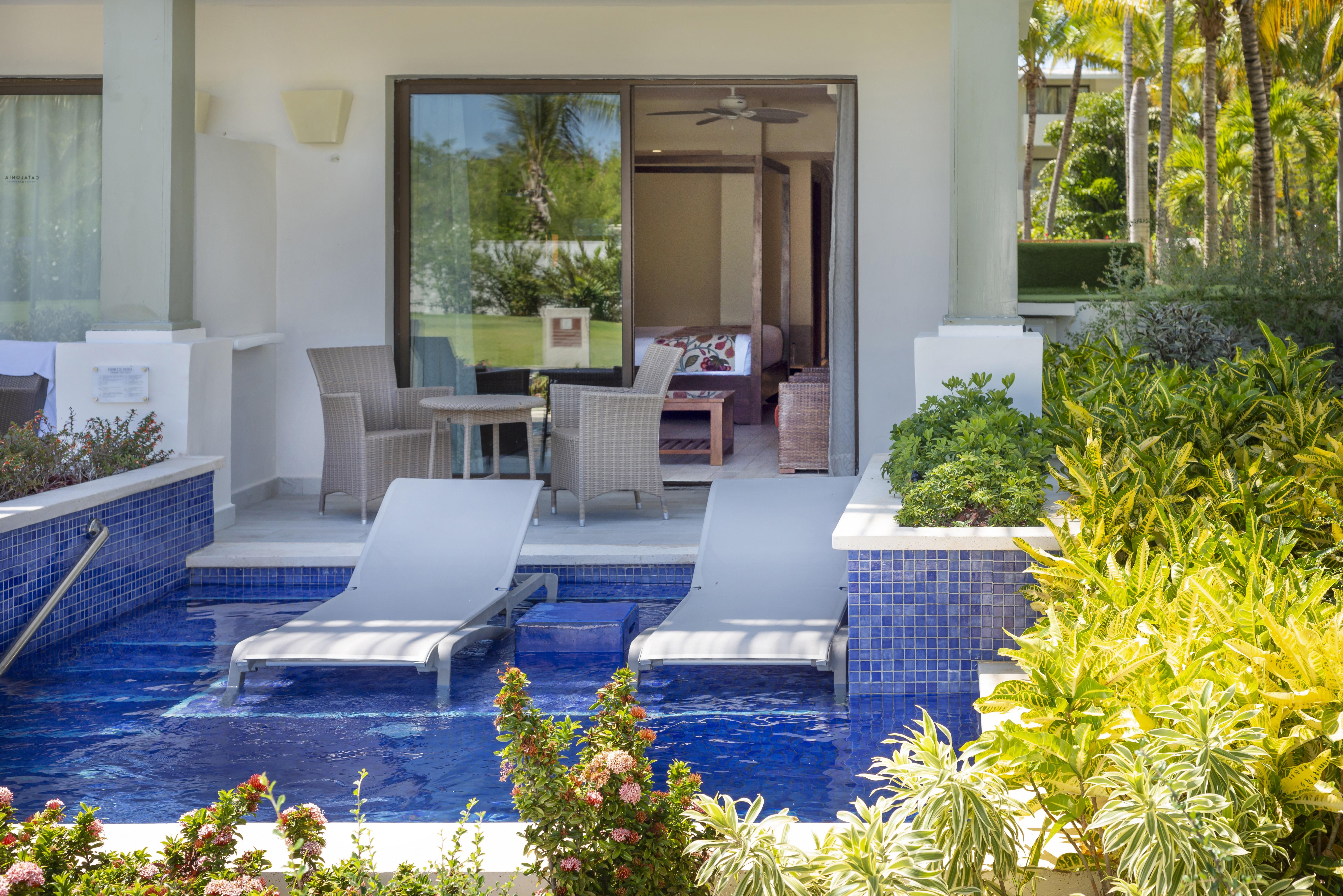 Catalonia Royal Bavaro (Adults Only) Punta Cana Exterior foto A swim-out room at Hard Rock Hotel & Casino Punta Cana