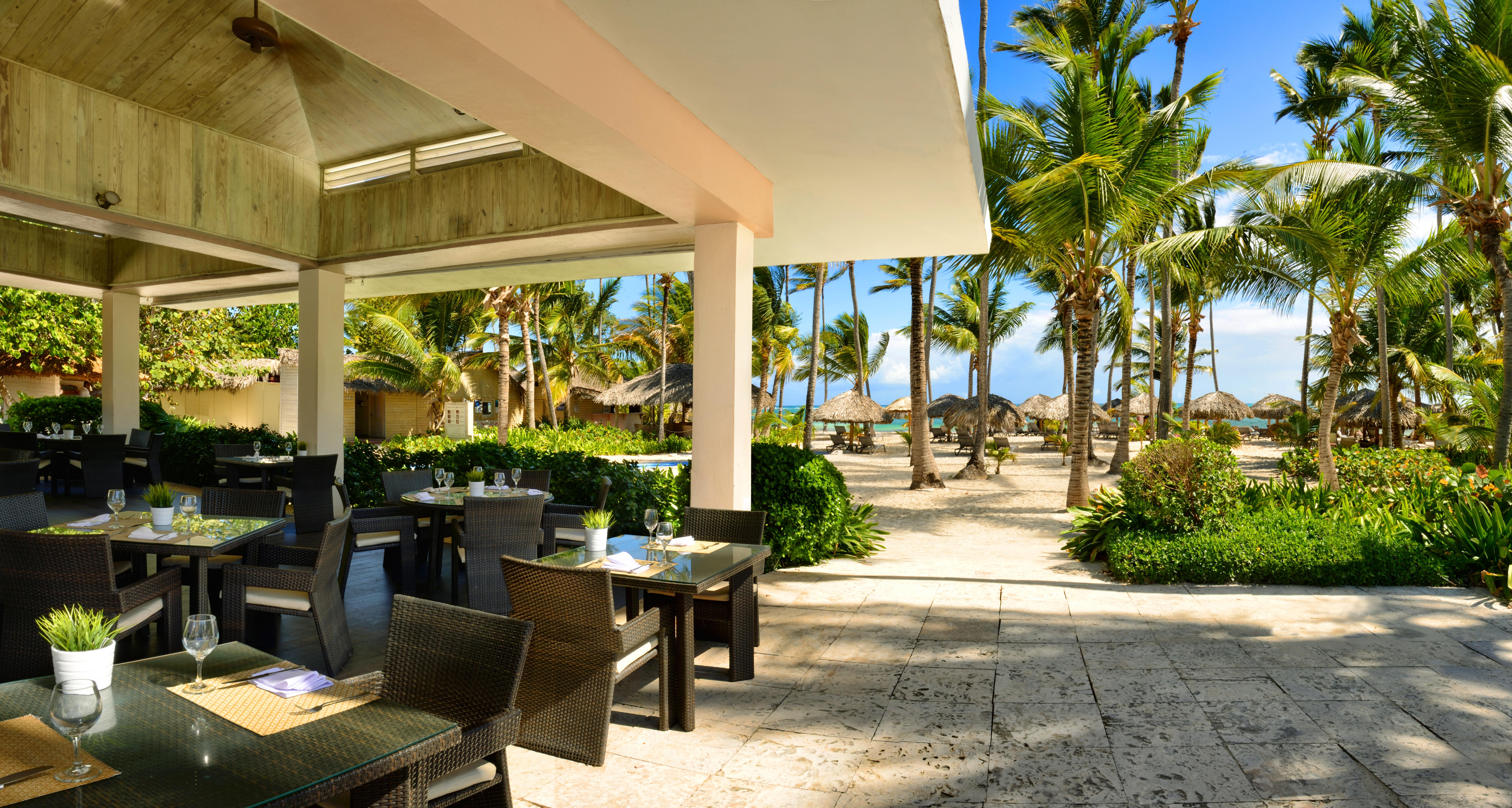 Catalonia Royal Bavaro (Adults Only) Punta Cana Exterior foto The Beach Club at the Hilton San Diego Bay
