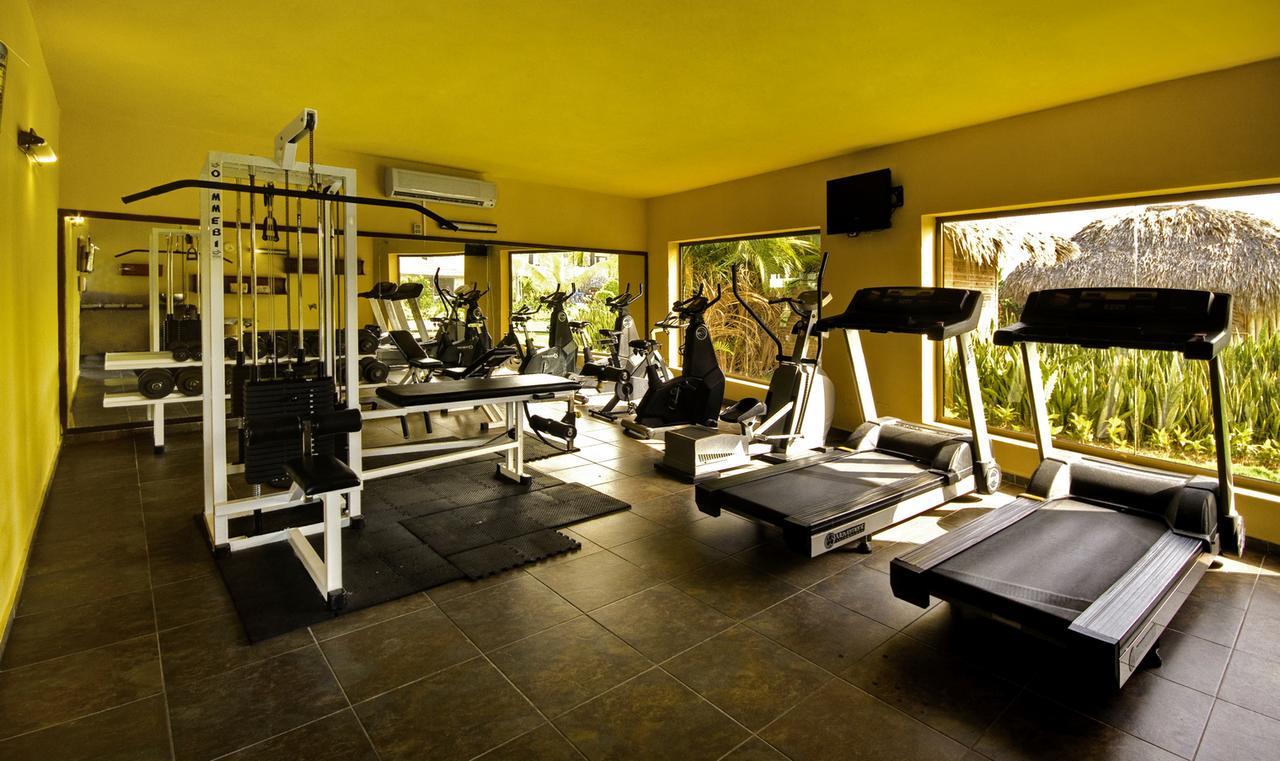 Catalonia Royal Bavaro (Adults Only) Punta Cana Exterior foto A gym in a hotel