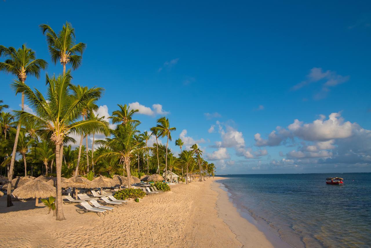 Catalonia Royal Bavaro (Adults Only) Punta Cana Exterior foto Beach at Iberostar Grand Bávaro