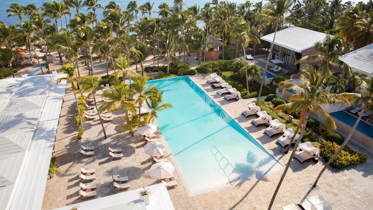 Catalonia Royal Bavaro (Adults Only) Punta Cana Exterior foto Aerial view of the pool at the Eden Rock Cap-Ojibara